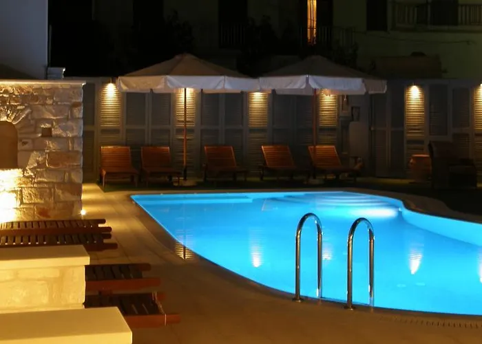 Anna Platanou Hotel *