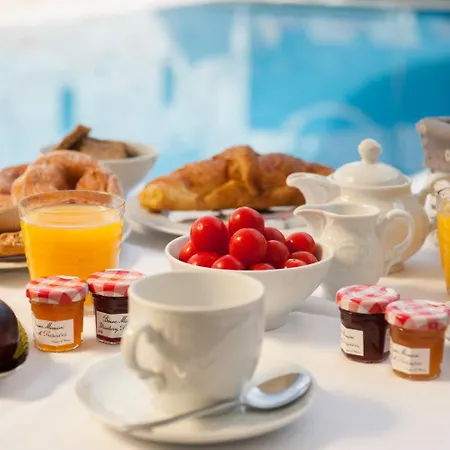 Hotel Anna Platanou *