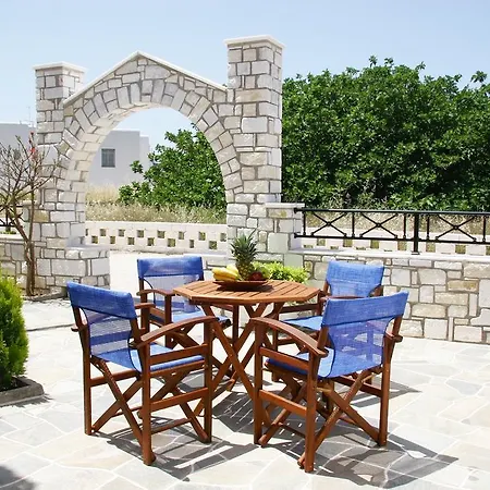 Anna Platanou パロス島