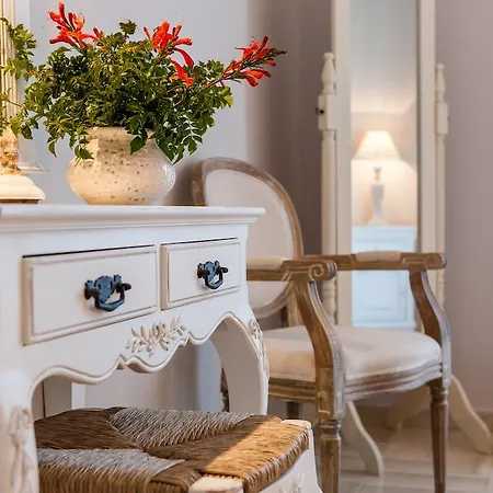 Anna Platanou Hotel *