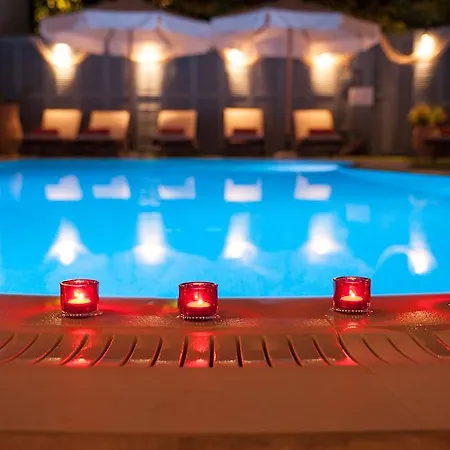 Hotel Anna Platanou *