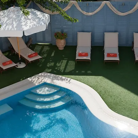 Anna Platanou Hotel *
