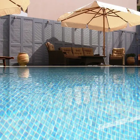 Anna Platanou ホテル