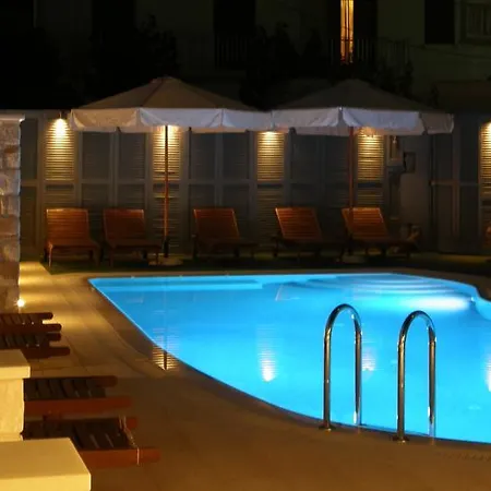 Anna Platanou ホテル *