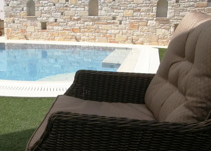 Anna Platanou Hotel *