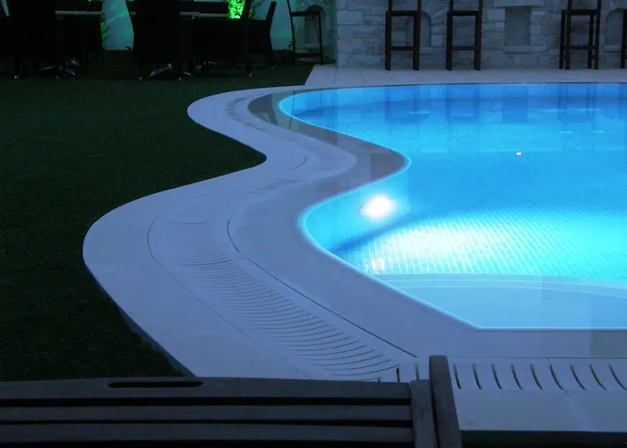 Anna Platanou * Parikia (Paros)